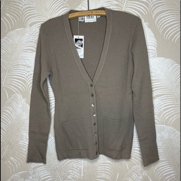 Vintage Tabi Wool Cardi - Picture 3 of 8